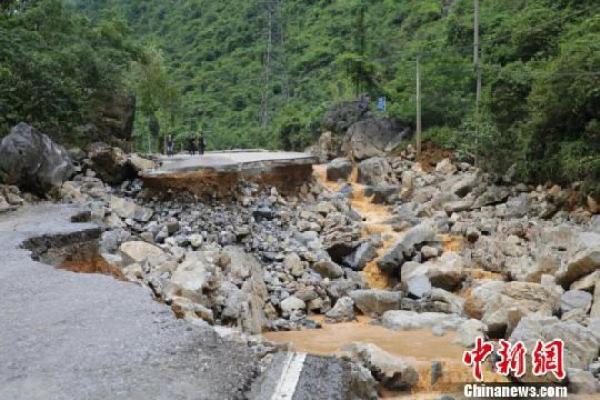 广西沿海现天文大潮，海水倒灌现象引人关注