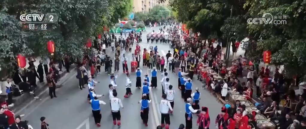 各地特色文旅开启冬季迎客模式，带动旅游市场持续火热