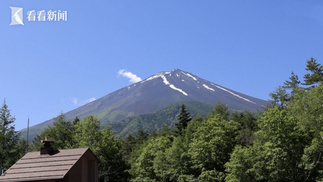 日本静冈县计划对富士山登山者征收进山管理费，背后的原因与影响探讨